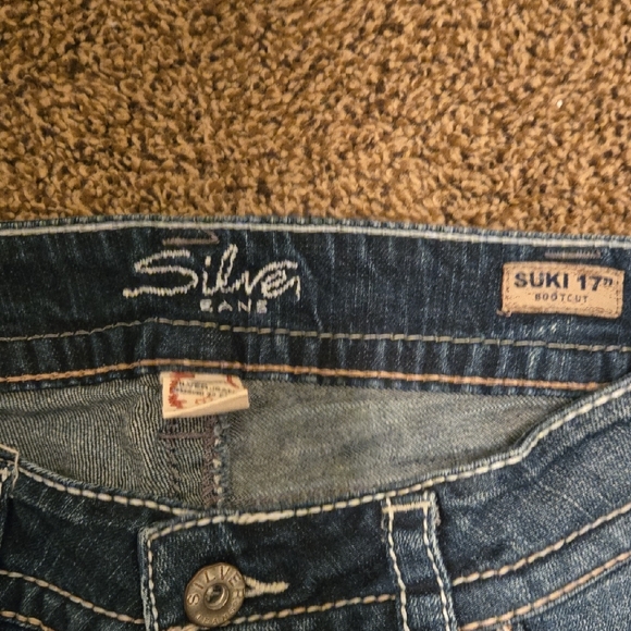 Like New Silver Women's Jeans - Picture 2 of 10